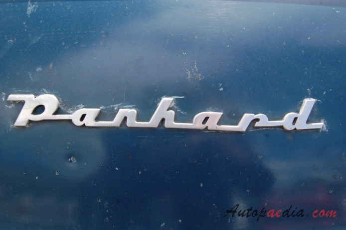 Panhard PL 17 1959-1965 (1960 PL 17 L1 sedan 4d), rear emblem  