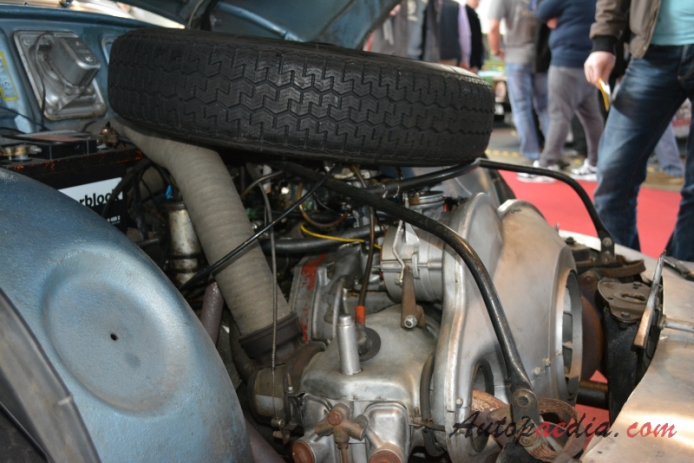 Panhard PL 17 1959-1965 (1964 17b sedan 4d), engine  