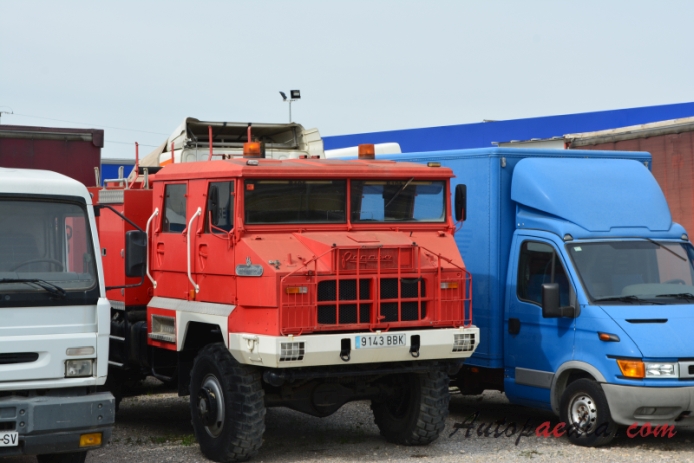 Pegaso 3046/7217 198x-1987 (wóz strażacki 4d), prawy przód