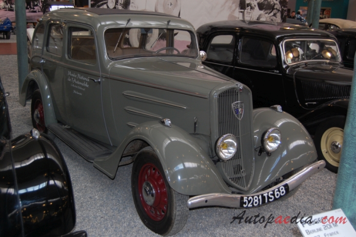 Peugeot 201 1929-1937 (1937 saloon 4d), right front view