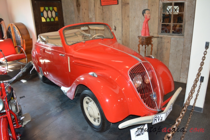 Peugeot 202 1938-1948 (1938 convertible Coupé 2d), right front view