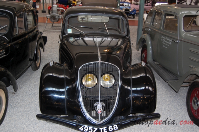 Peugeot 202 1938-1948 (1939 saloon 4d), front view
