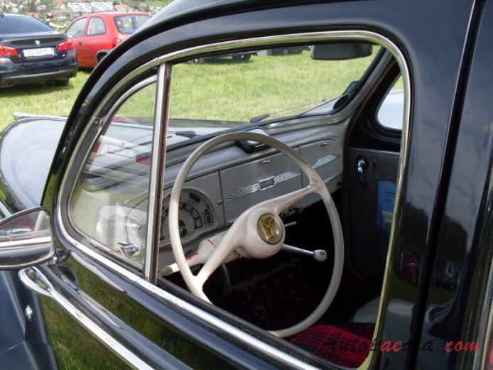 Peugeot 203 1948-1960 (1952-1960 sedan 4d), wnętrze