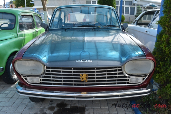 Peugeot 204 1965-1976 (1965-1969 sedan 4d), front view