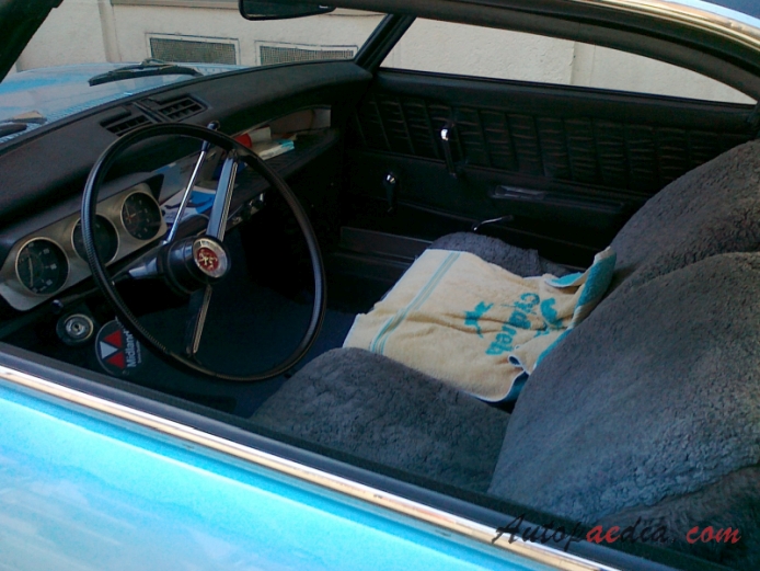 Peugeot 204 1965-1976 (1966-1969 Cabriolet), interior