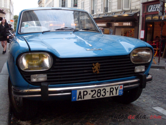 Peugeot 204 1965-1976 (1969-1976 sedan 4d), front view