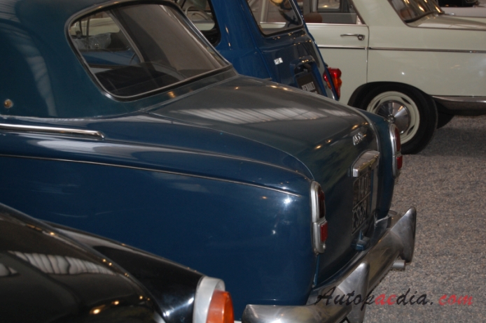 Peugeot 403 1955-1966 (1958 saloon 4d), rear view
