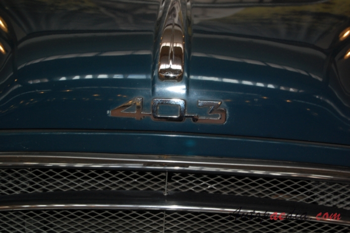 Peugeot 403 1955-1966 (1958 saloon 4d), front emblem  