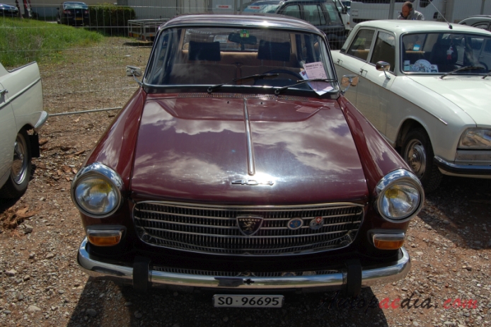 Peugeot 404 1960-1975 (1966-1975 saloon 4d), przód