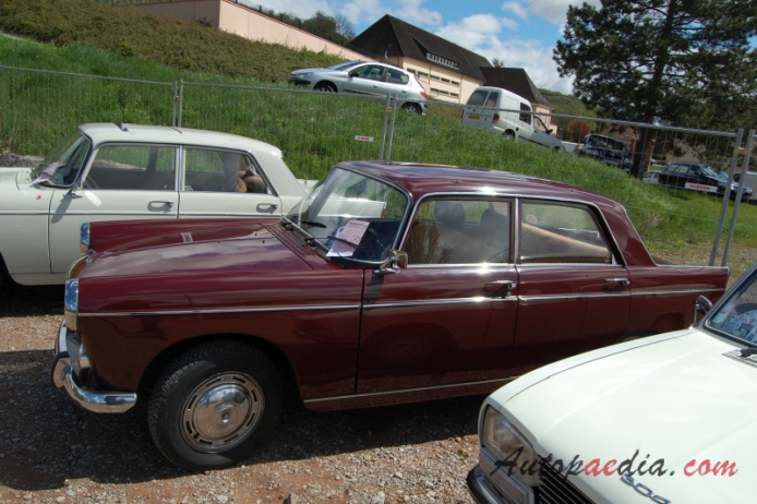 Peugeot 404 1960-1975 (1966-1975 saloon 4d), left side view