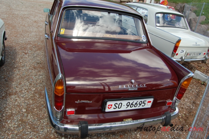 Peugeot 404 1960-1975 (1966-1975 saloon 4d), rear view