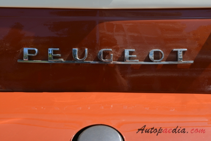 Peugeot D4 1959-1965 (van 4d), front emblem  