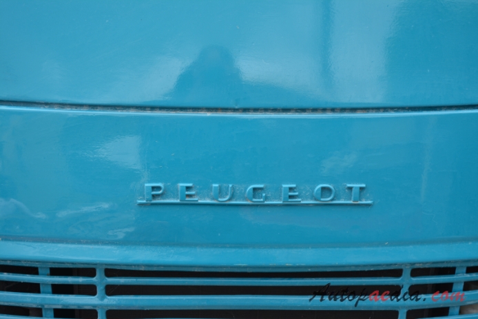 Peugeot J7 1965-1980 (food ciężarówka), emblemat bok 