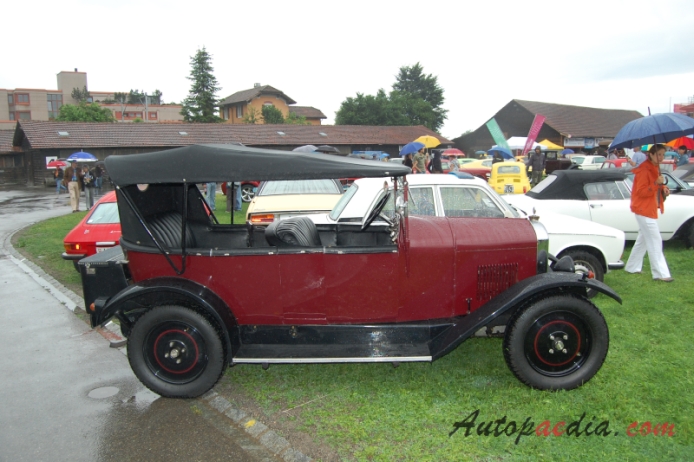 Peugeot typ 177 1923-1929 (1925 177BH cabriolet 4d), prawy bok