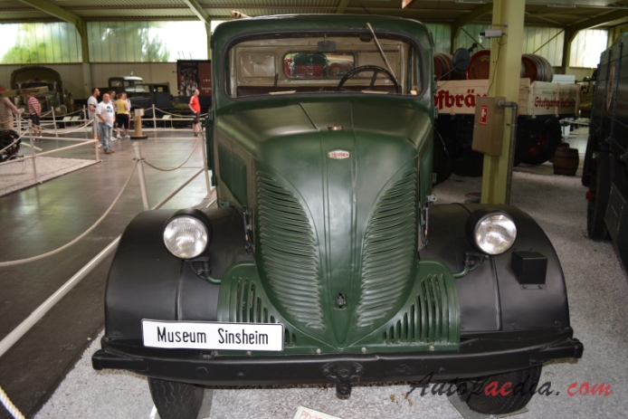 Phänomen Granit 1500 1940-1945 (1940 1500 S pojazd wojskowy), przód