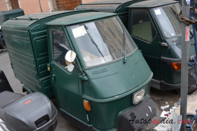 Piaggio APE 50 1. generacja 1969-1996, prawy przód