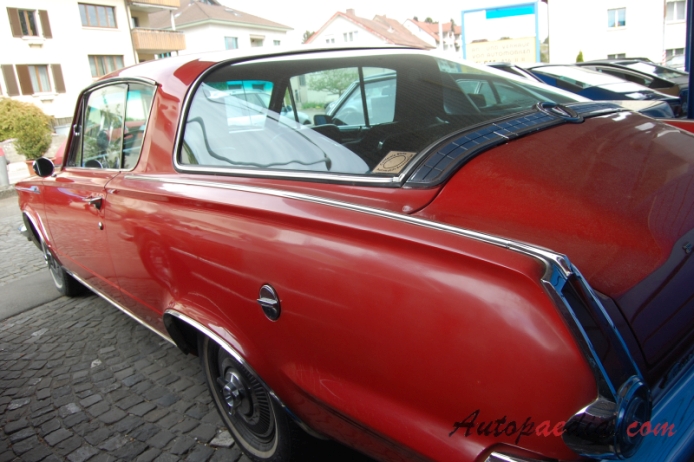 Plymouth Barracuda 1. generacja 1964-1966 (1965 V8 4482ccm fastback Coupé 2d), lewy tył