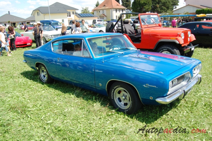 Plymouth Barracuda 2nd generation 1967-1969 (1968 Formula S 340 fastback Coupé 2d), right front view