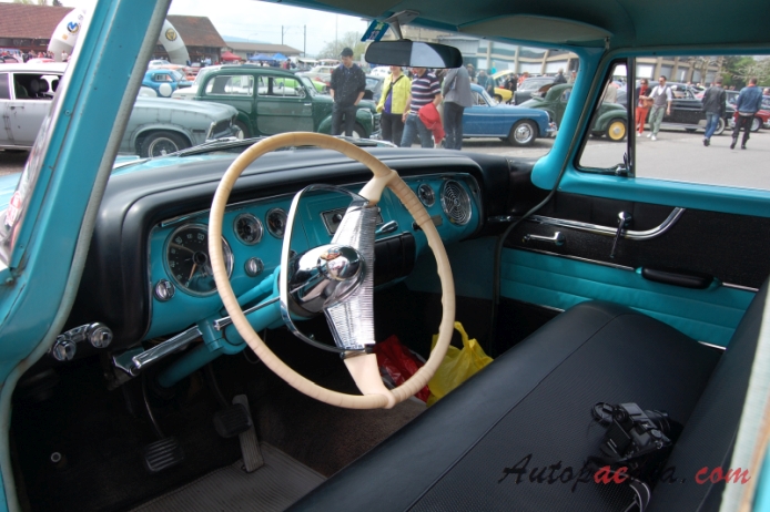 Plymouth Belvedere 2. generacja 1955-1956 (1955 sedan 4d), wnętrze