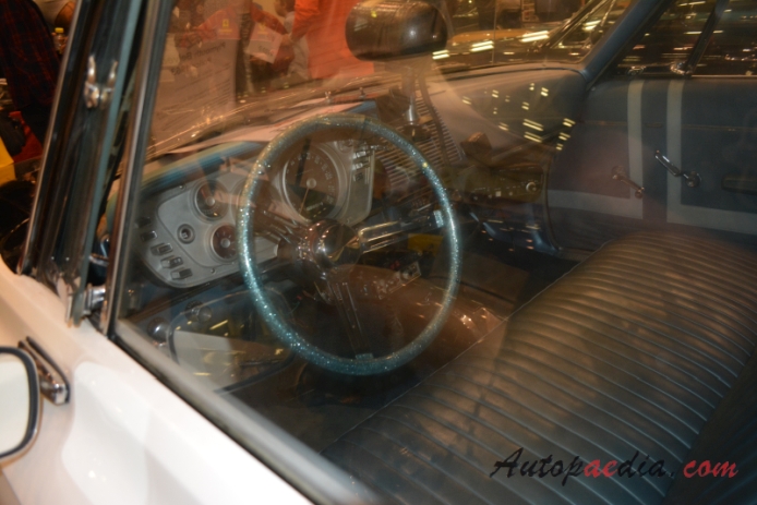 Plymouth Belvedere 5. generacja 1962-1964 (1963 Radiowóz policyjny sedan 4d), wnętrze