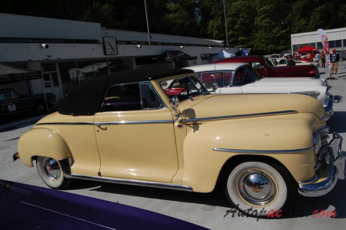 Plymouth Deluxe 1946-1950 (1946-1948 Special Deluxe cabriolet 2d), prawy bok