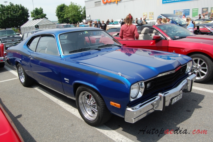 Plymouth Duster 1st generation 1970-1976 (1973-1974 340 Coupé 2d), right front view