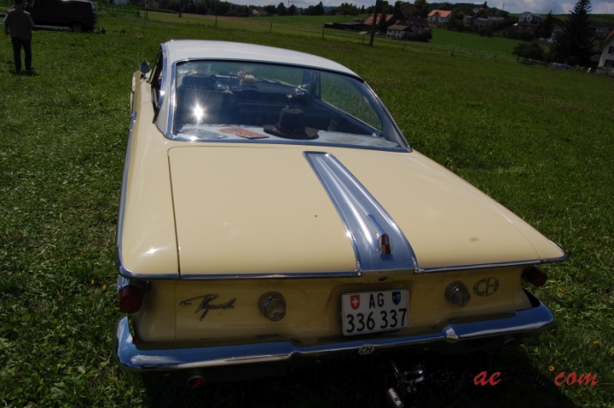 Plymouth Fury 2nd generation 1960-1961 (1961 2d Coupé), rear view