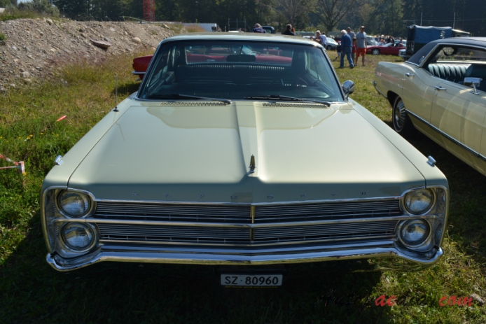 Plymouth Fury 4th generation 1965-1968 (1966 Fury III hardtop 2d), front view