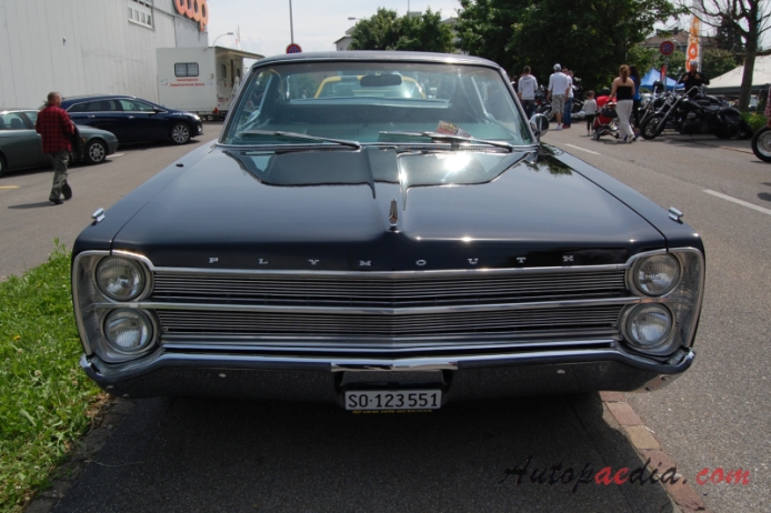 Plymouth Fury 4th generation 1965-1968 (1967 Sport Fury Fast Top hardtop Coupé 2d), front view