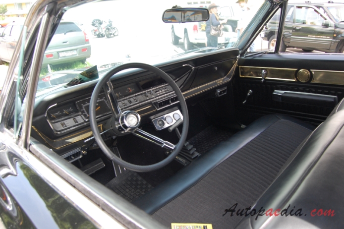 Plymouth Fury 4. generacja 1965-1968 (1967 Sport Fury Fast Top hardtop Coupé 2d), wnętrze