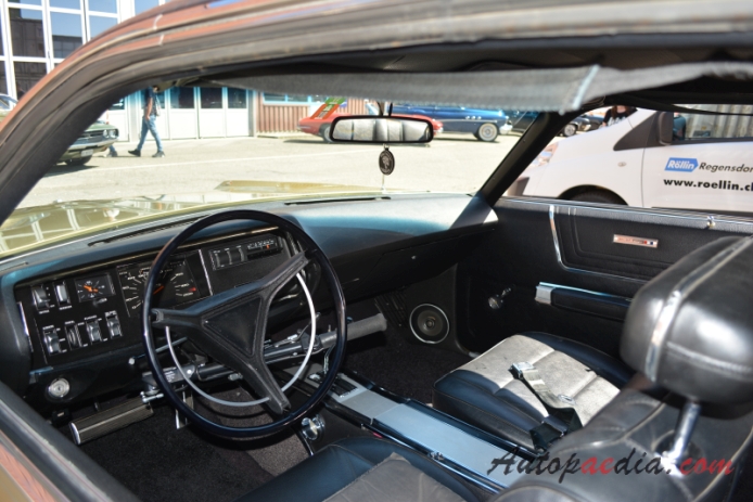 Plymouth Fury 5. generacja 1969-1973 (1969 Sport Fury hardtop 2d), wnętrze