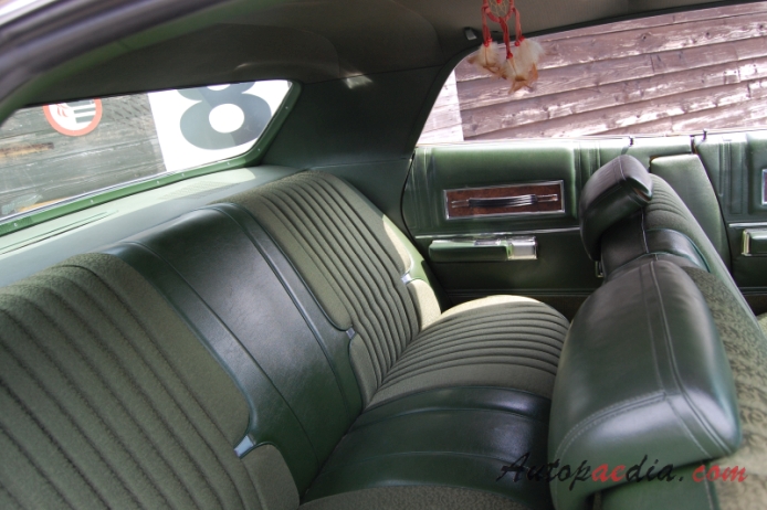 Plymouth Fury 5. generacja 1969-1973 (1972 Gran Sedan 4d), wnętrze