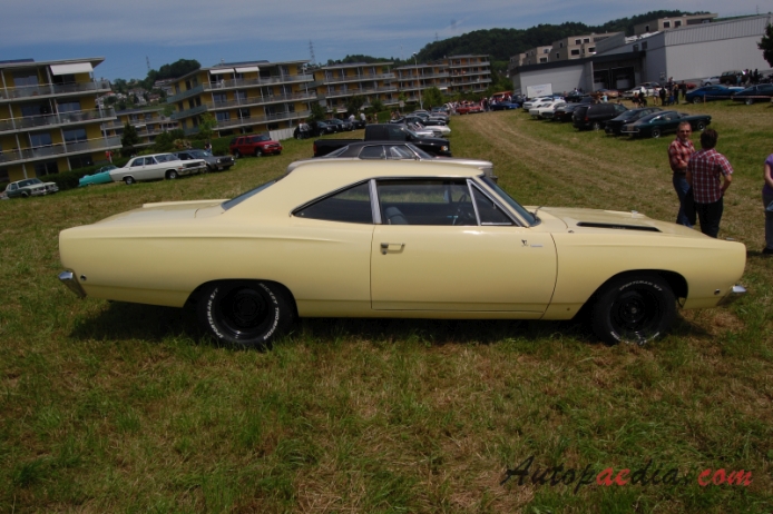 Plymouth Road Runner 1st generation 1968-1970 (1968 Coupé 2d), right side view