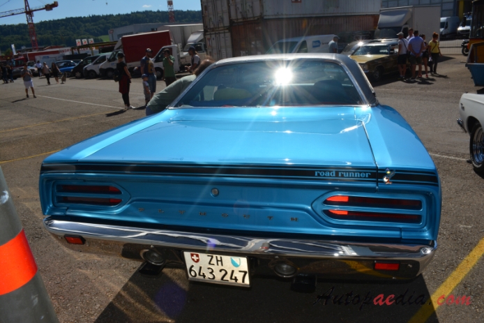 Plymouth Road Runner 1st generation 1968-1970 (1970 Plymouth Road Runner 440 Six Pack hardtop 2d), rear view