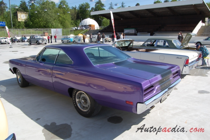 Plymouth Road Runner 1st generation 1968-1970 (1970 hardtop 2d),  left rear view