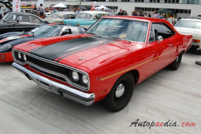 Plymouth Road Runner 1st generation 1968-1970 (1970 hardtop 2d), left front view