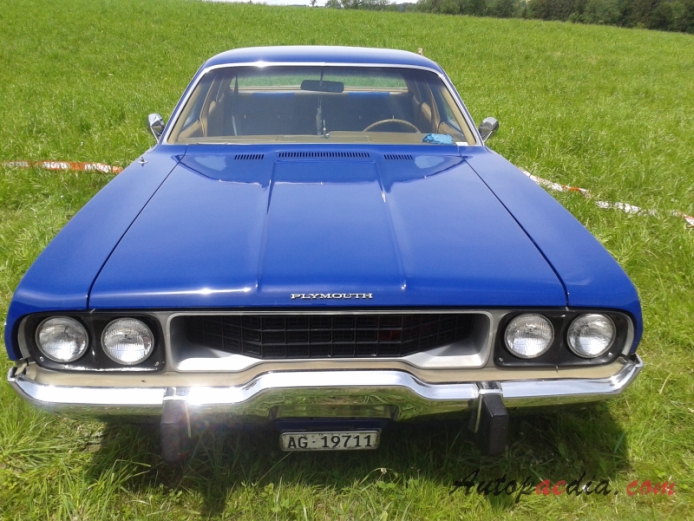 Plymouth Satellite 3rd generation 1971-1974 (1973 sedan 4d), front view