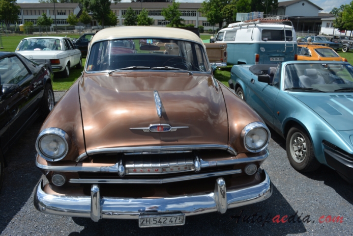 Plymouth Savoy 1. generacja 1955-1956 (1954 sedan 4d), przód
