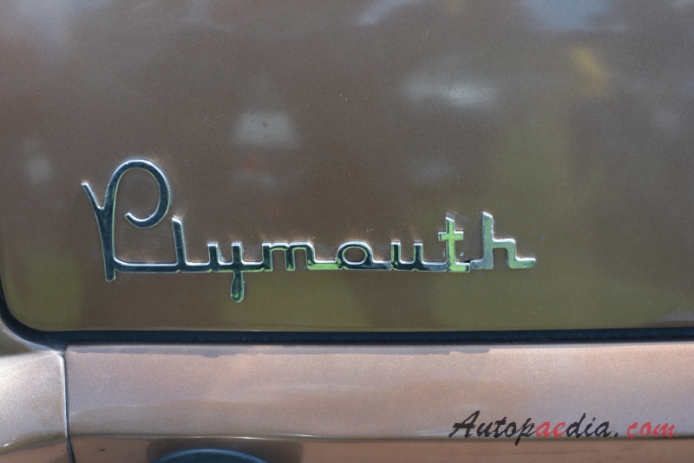 Plymouth Savoy 1. generacja 1955-1956 (1954 sedan 4d), emblemat tył 