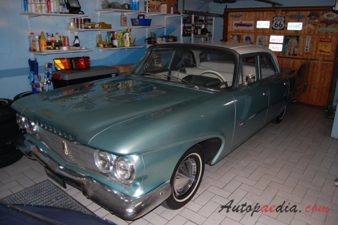 Plymouth Savoy 4th generation 1960-1961 (1960 sedan 4d), left front view