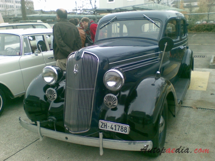 Plymouth 1936 (saloon 4d), left front view