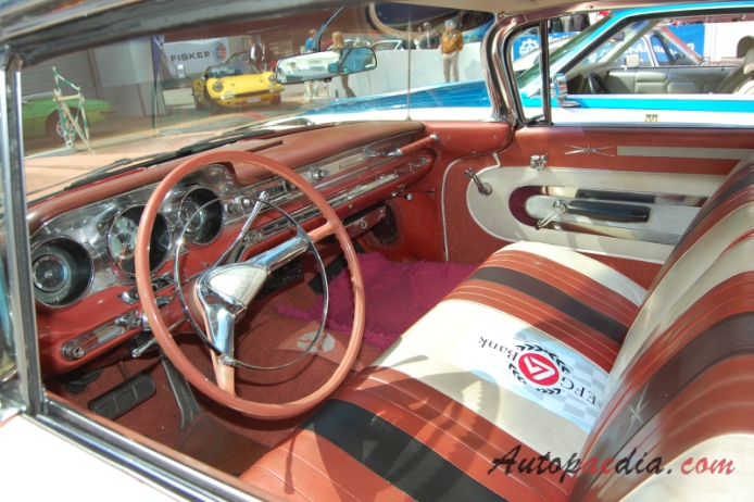 Pontiac Bonneville 2. generacja 1959-1960 (1959 hardtop 2d), wnętrze