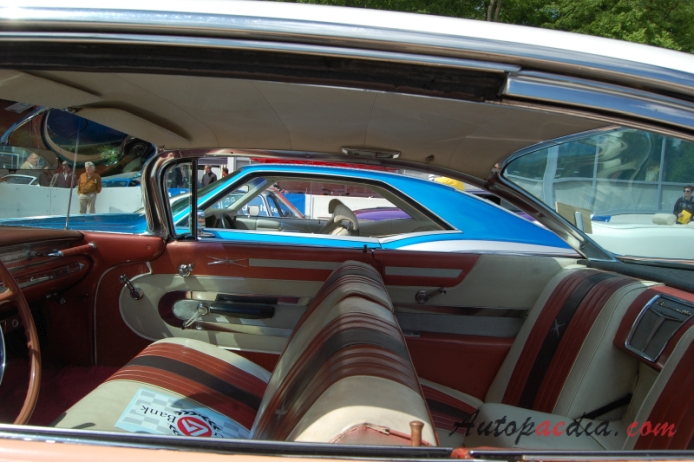 Pontiac Bonneville 2nd generation 1959-1960 (1959 hardtop 2d), interior