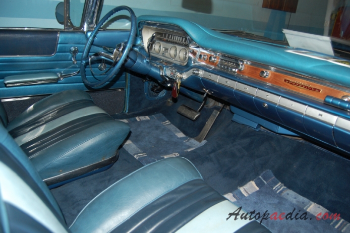 Pontiac Bonneville 2. generacja 1959-1960 (1960 convertible 2d), wnętrze