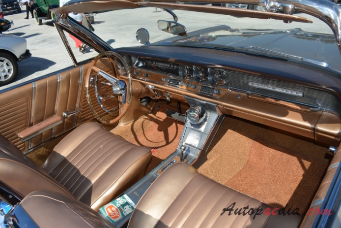 Pontiac Bonneville 3. generacja 1961-1964 (1964 convertible 2d), wnętrze