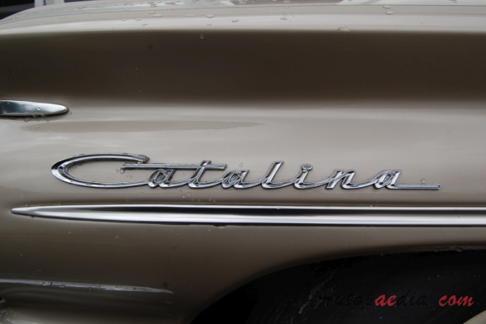 Pontiac Catalina 2. generacja 1959-1960 (1960 Safari Station Wagon 5d), emblemat bok 