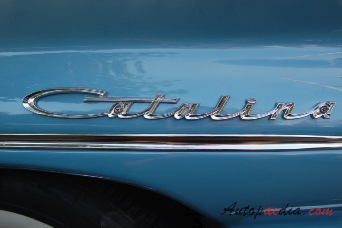 Pontiac Catalina 2nd generation 1959-1960 (1960 convertible 2d), front emblem  
