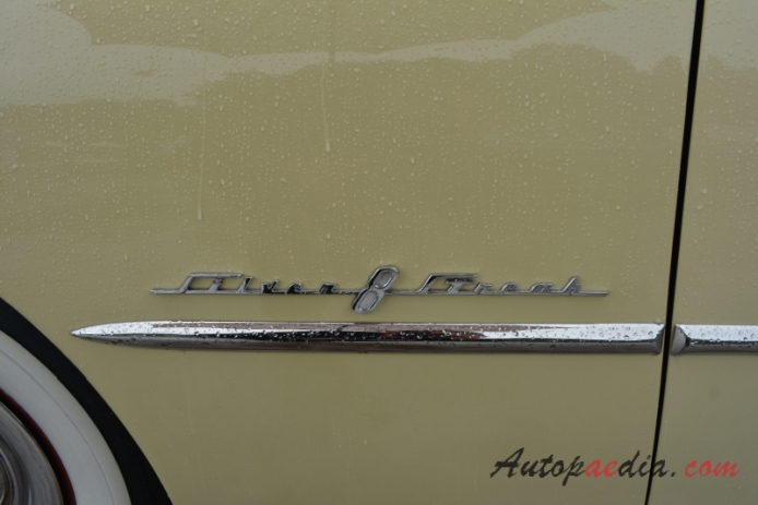 Pontiac Chieftain 1. generacja 1949-1951 (1950 Catalina hadtop 2d), emblemat bok 