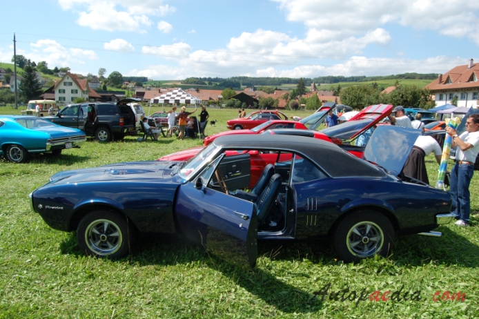 Pontiac Firebird 1st generation 1967-1969 (1967 Coupé 2d), left side view