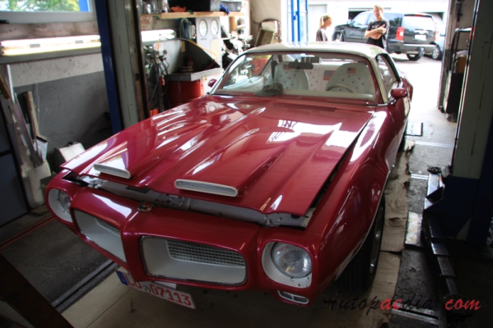 Pontiac Firebird 2. generacja 1970-1981 (1970-1973 Coupé 2d), lewy przód
